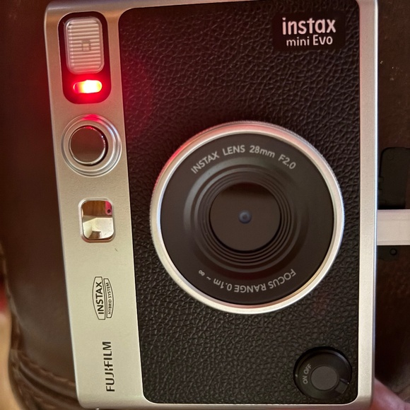 Fujifilm instax Mini Evo - Picture 7 of 11